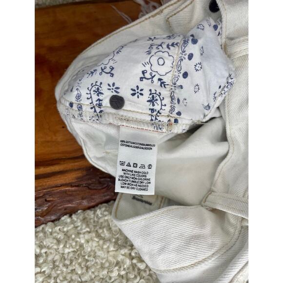 We the Free-Button Fly Raw Hem Cream Jeans-size 25 short - Picture 3 of 6